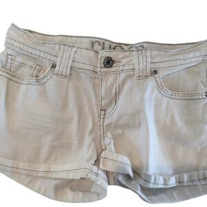 #46 - Rue 21 White Denim Shorts with Rhinestone Detailing Size 7/8